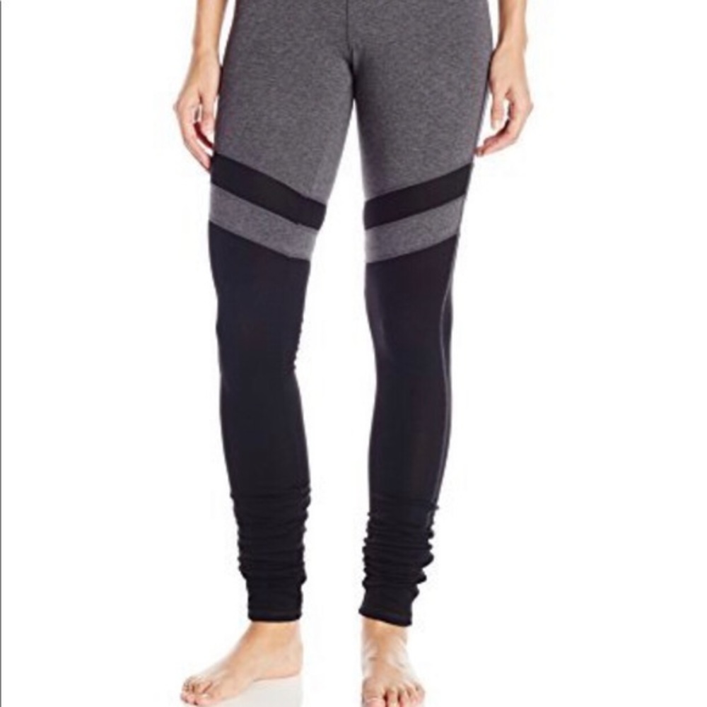 Steve Madden Leg Warmer Legging Grey and black NEW
